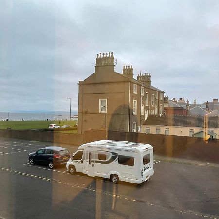 Holiday Apartment Ardrossan Exterior photo